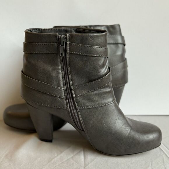 STEVE MADDEN MADDEN GIRL PLAAZA BOOTS WOMENS 8 GREY ANKLE BOOTS HEELS - Picture 2 of 9